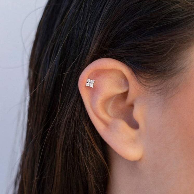 FLOWER EARRIN STUDS