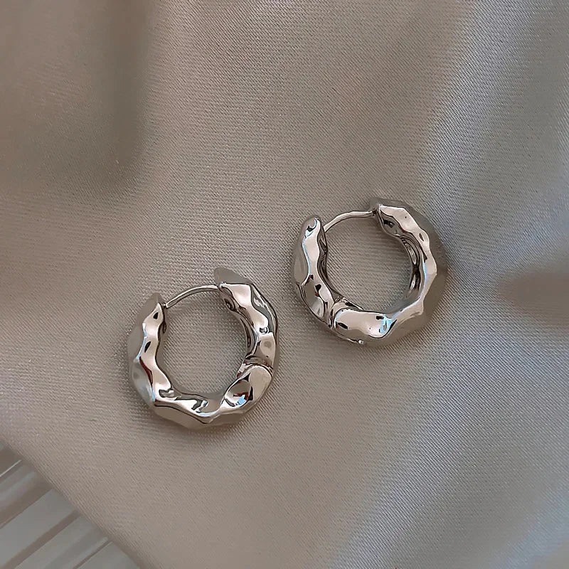 ELLA HOOP EARRINGS